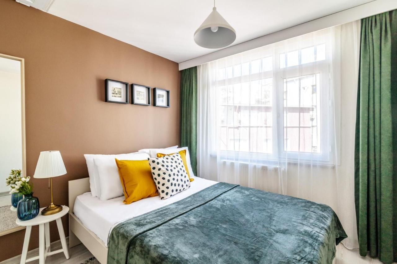 Apartment Spacious Oasis In Beyoglu Steps From Galataport *