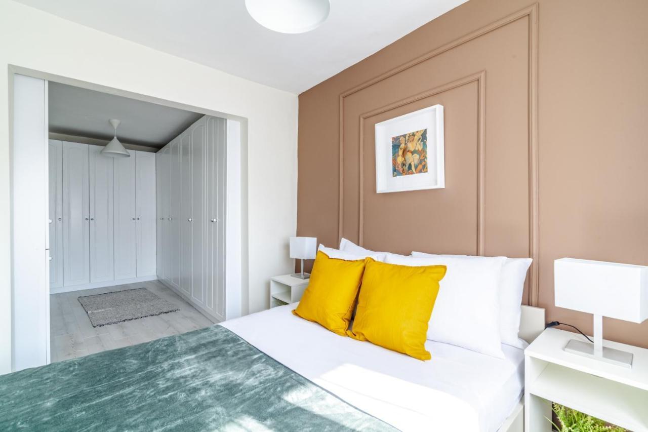 Apartment Spacious Oasis In Beyoglu Steps From Galataport