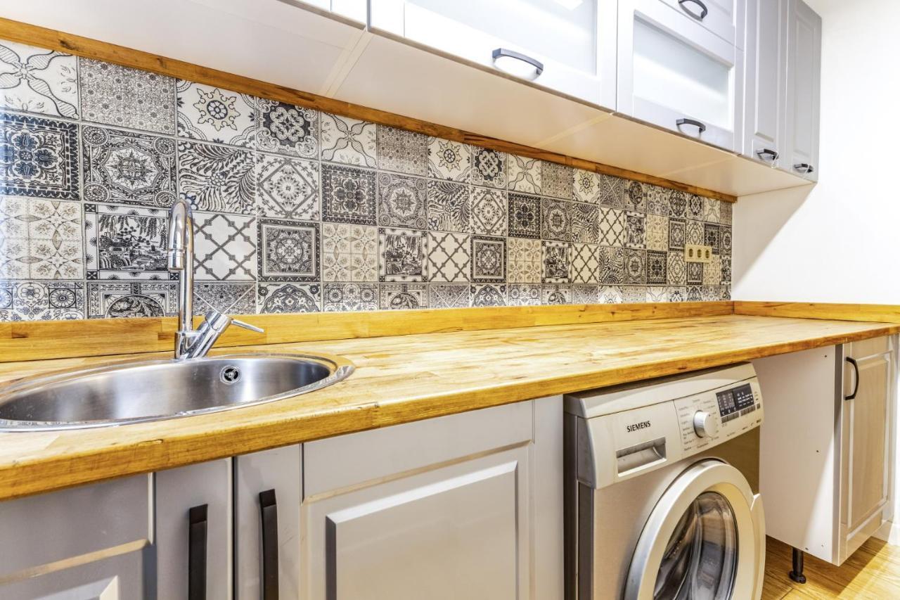 Flat W Balcony 1 Min To Bagdat Avenue In Kadikoy Istanbul