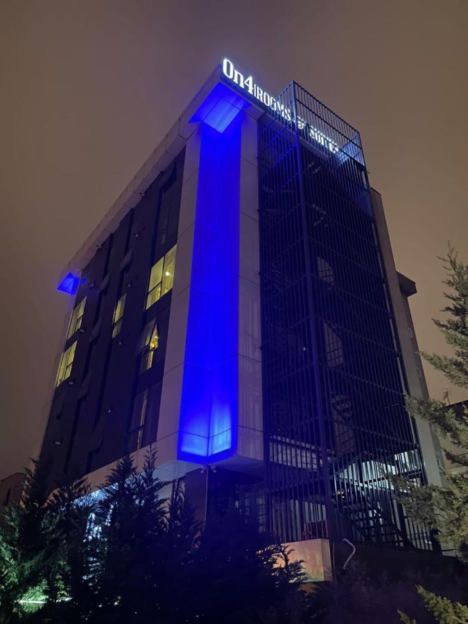 Hotel On4 &