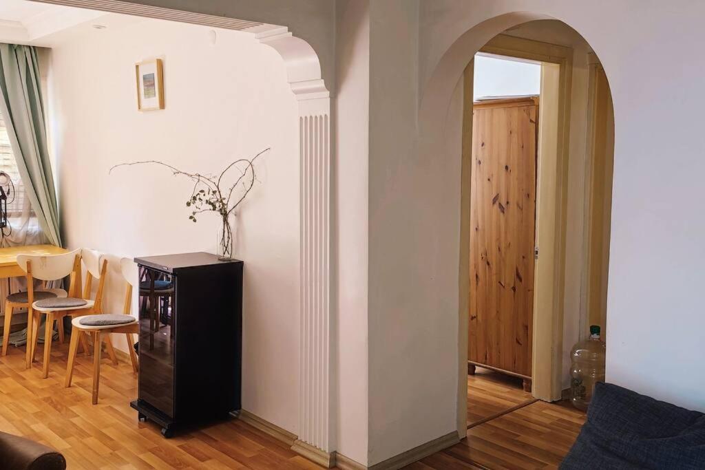 Apartment 1+1 Flat In Cihangir With Cozy Backyard