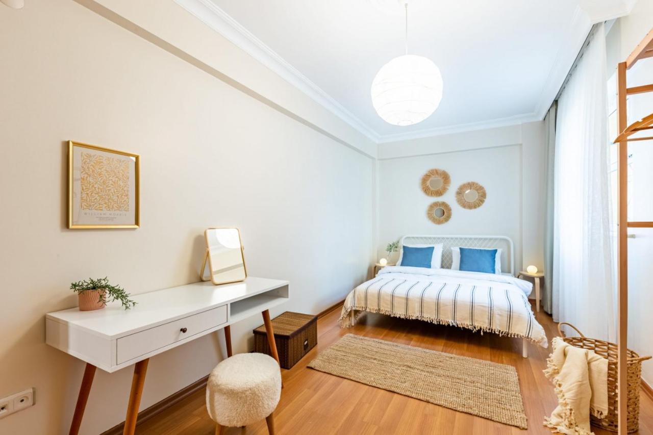 Colorful Near Popular Attractions In Sisli Apartment