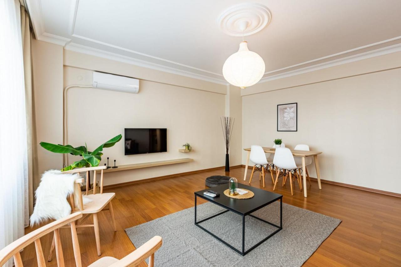 Colorful Near Popular Attractions In Sisli Apartment Istanbul