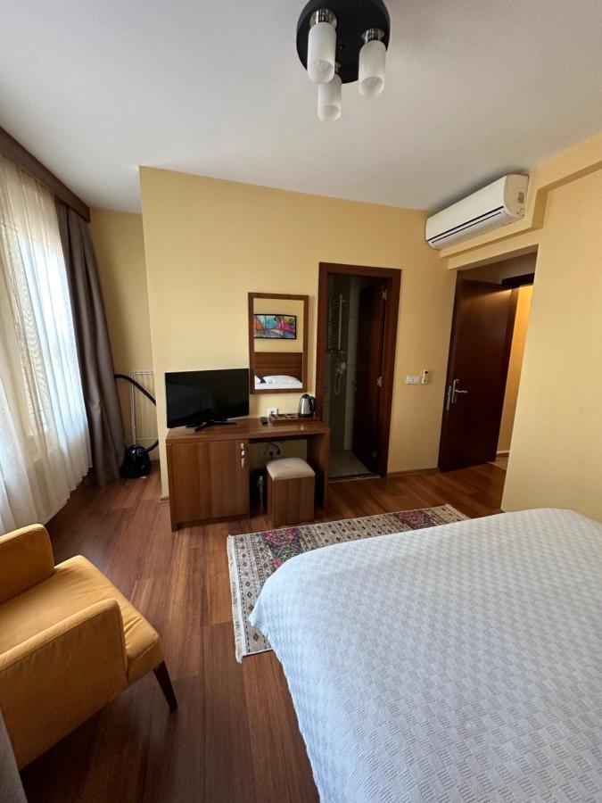 Cordis Apartment