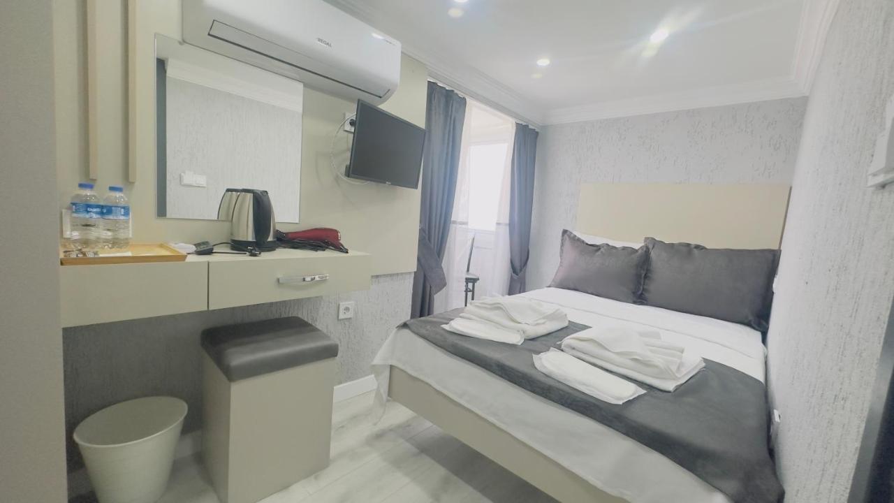 Otel La Old