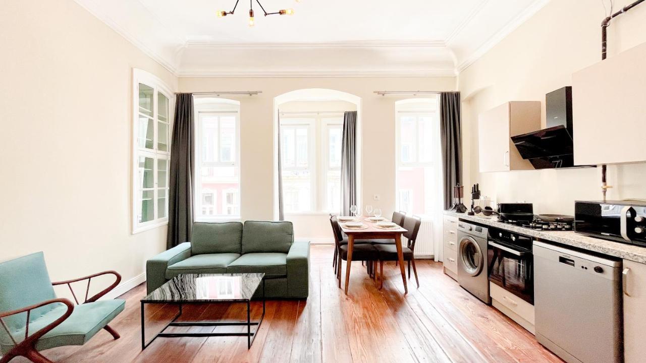Apartment Homie - Historical In The Center Of Besiktas Istanbul