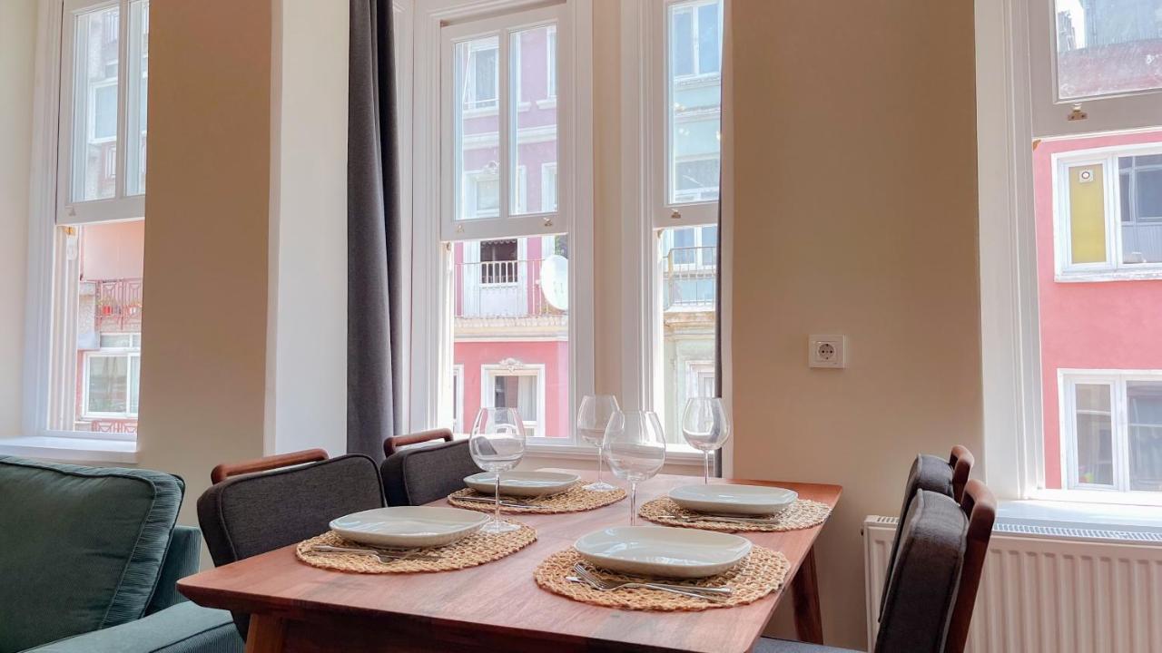 Homie - Historical In The Center Of Besiktas Apartment
