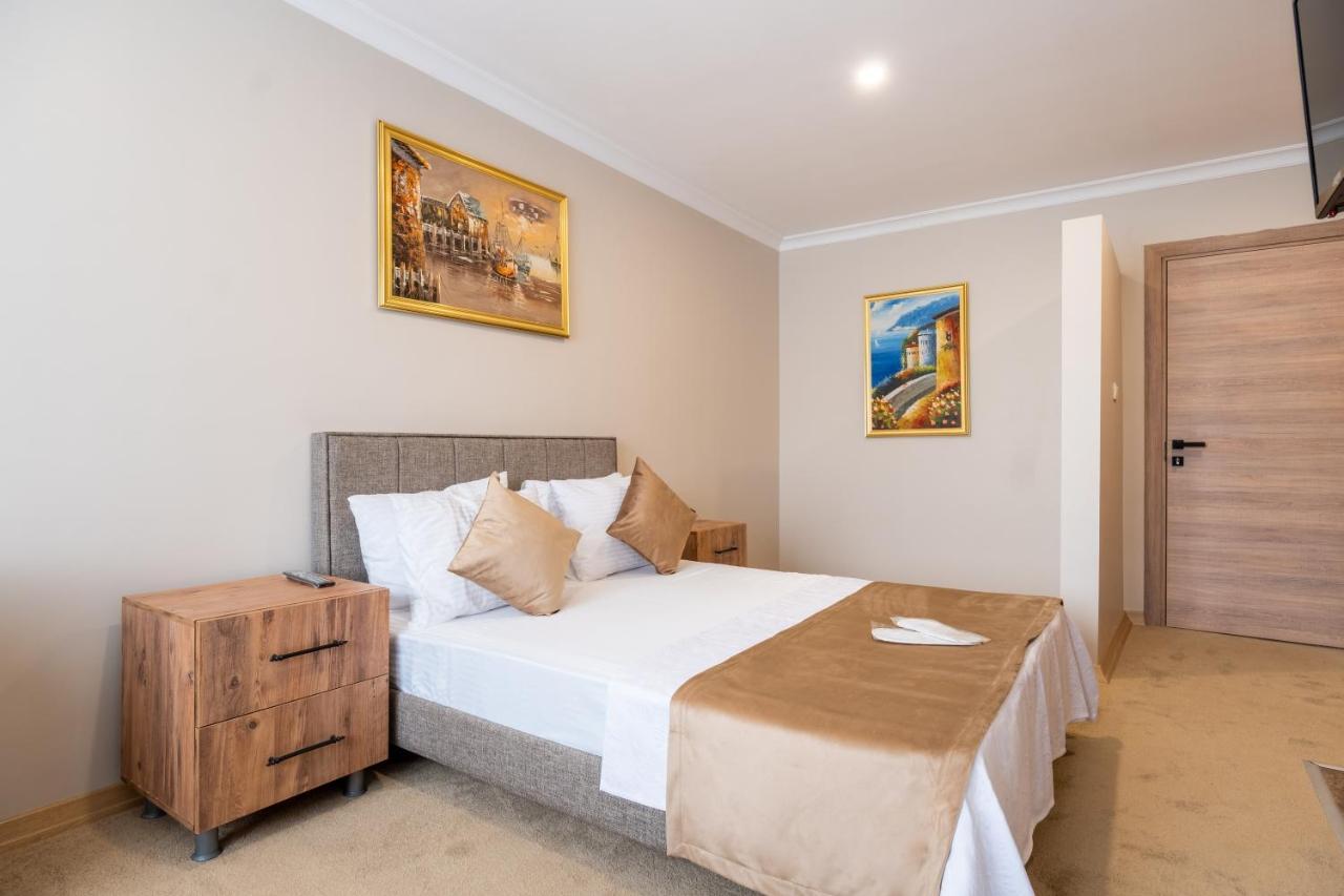 The New Hotel