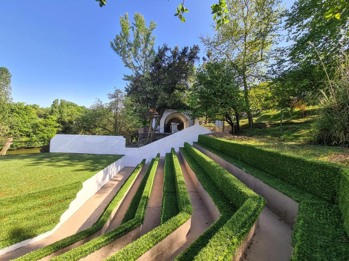 Polonezkoey Country Club & In The Wildlife Park! Resort İstanbul