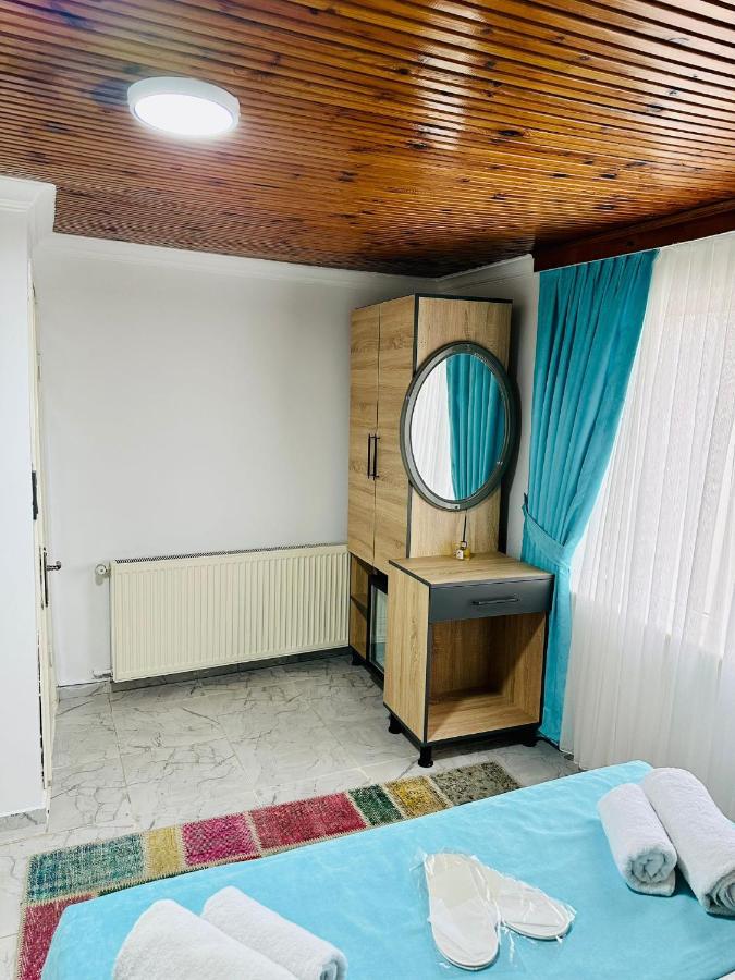 La Maison Bleue 3*