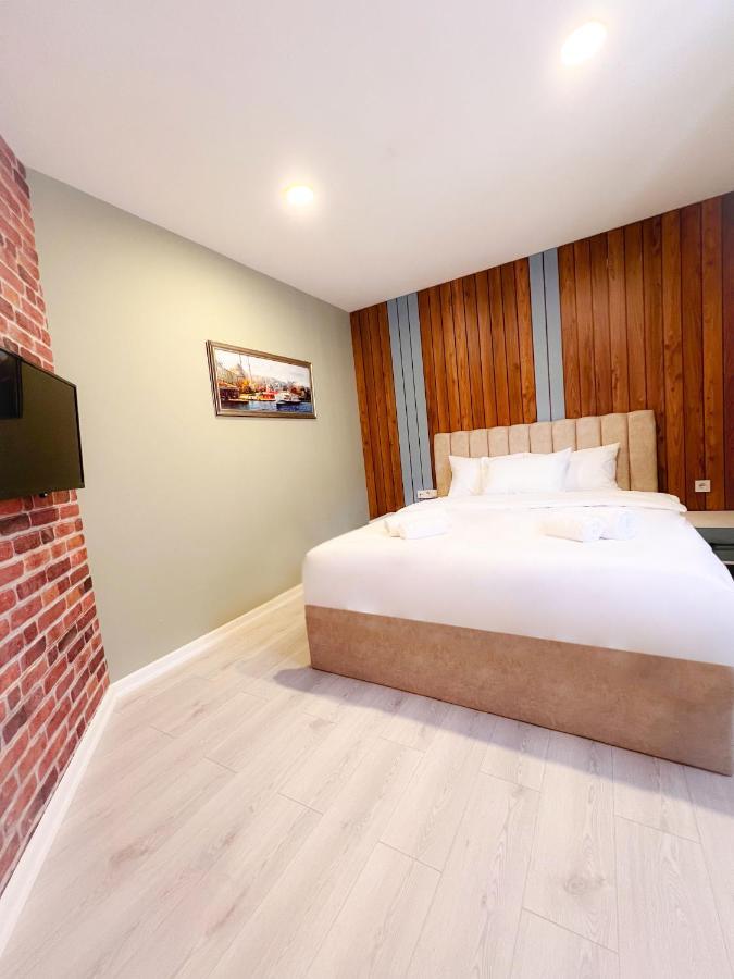 Otel Port *