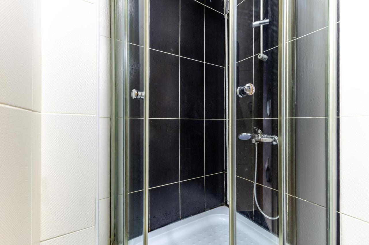 Cozy And Modern Studio With View In Atasehir Istanbul