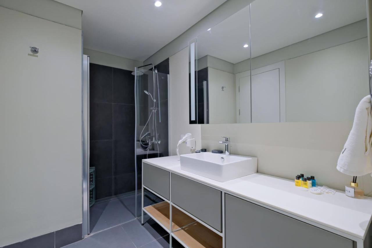 Roya Nova By Newinn Apartment