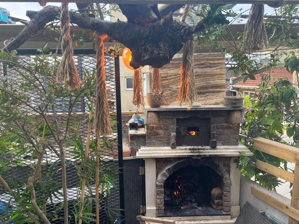 Kadikoy Terrace Bbq Close 2 Block Ferry Bull Metro Nighlife *