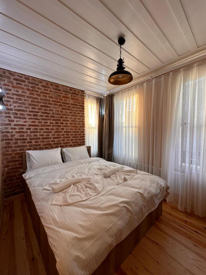 Lovely History Hotel *