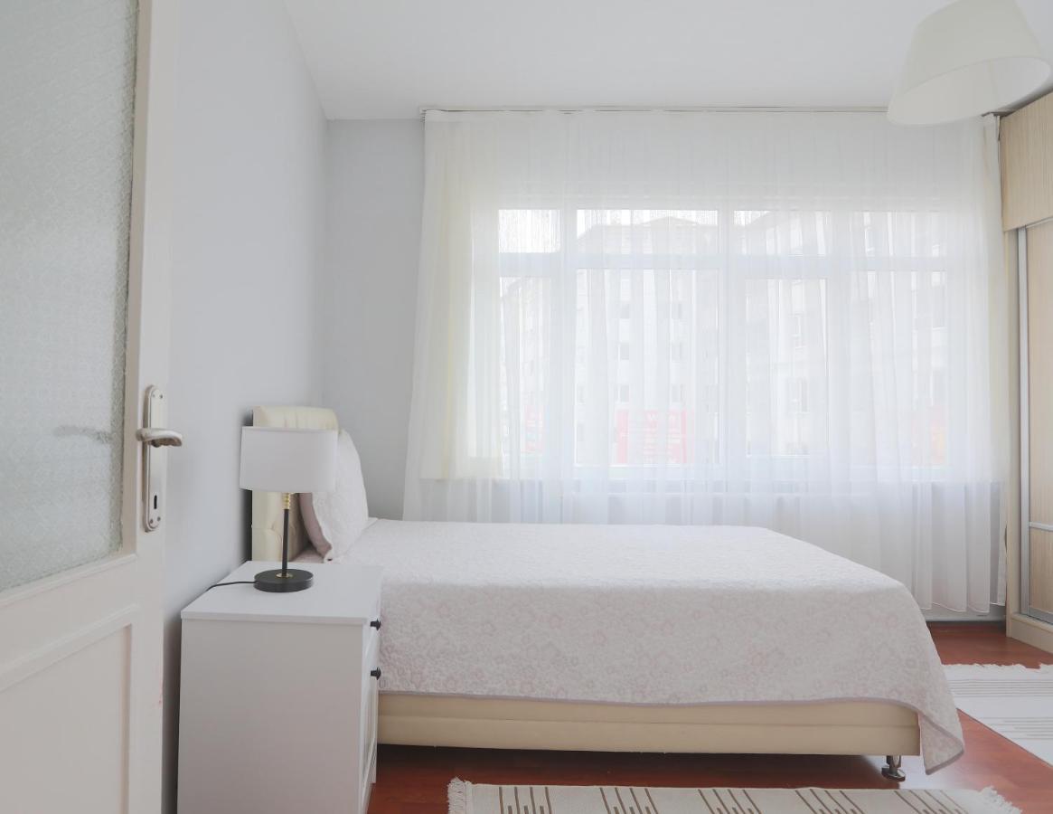 Apartment Merkezi Konumda Klimali Aile Dostu Daire Istanbul