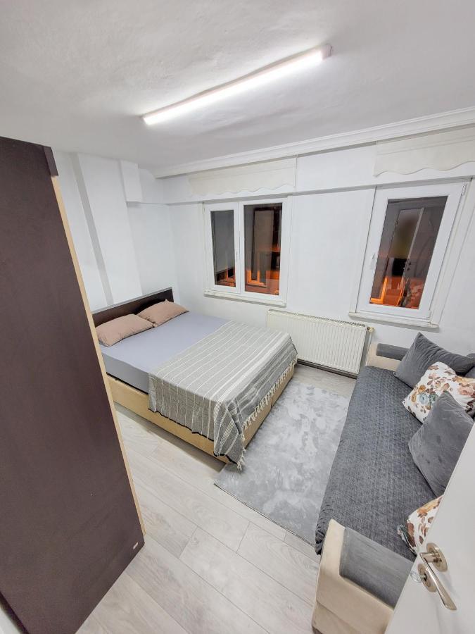 Apartment 5 Minute Walking Distance Tram-metro-metrobus/1 Minute For Park/10 Minute For Mall *