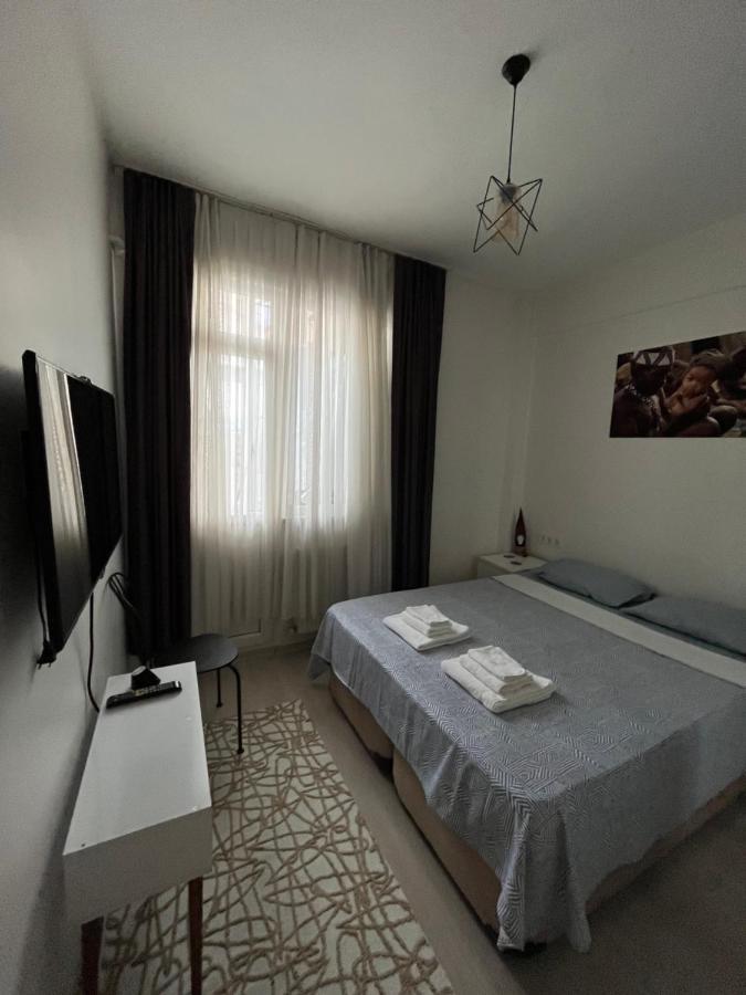 Apartamento Centrally Located, 2+1 House In Taksim, Cihangir *