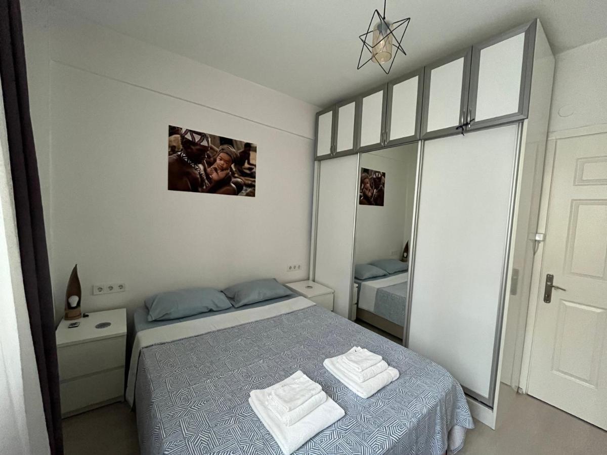 Centrally Located, 2+1 House In Taksim, Cihangir Apartment Istanbul