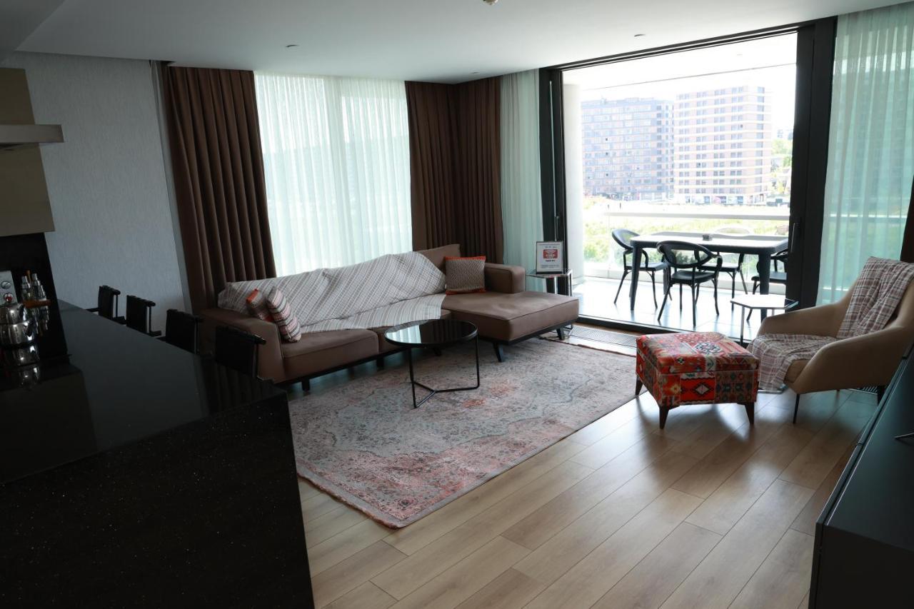 Lovely Two Bedroom *