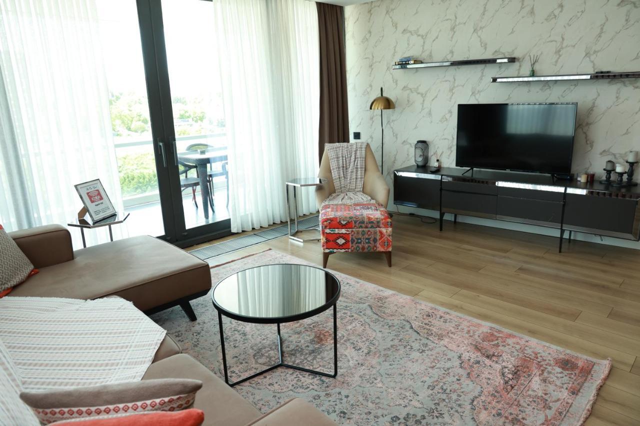 Apartamento Lovely Two Bedroom Istambul