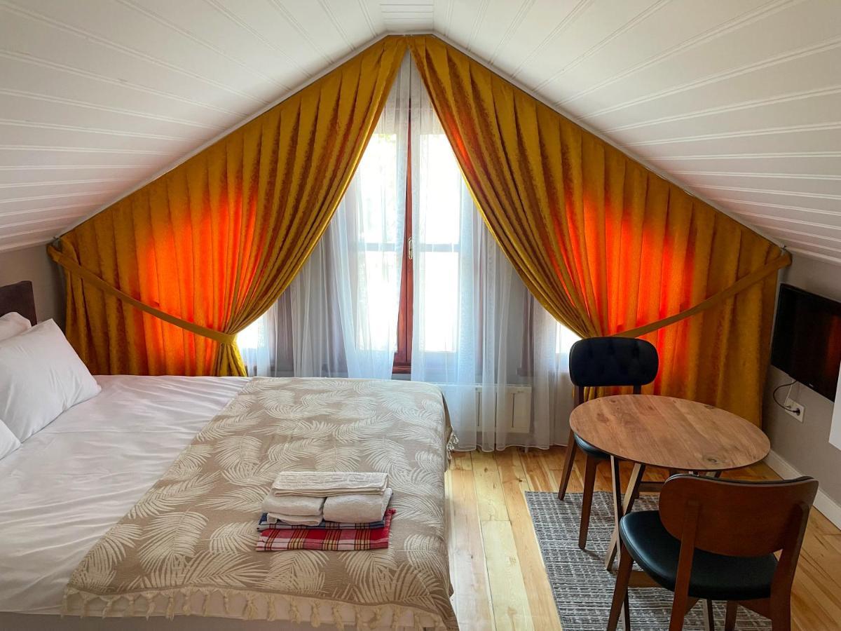 Guest house Mimoza *