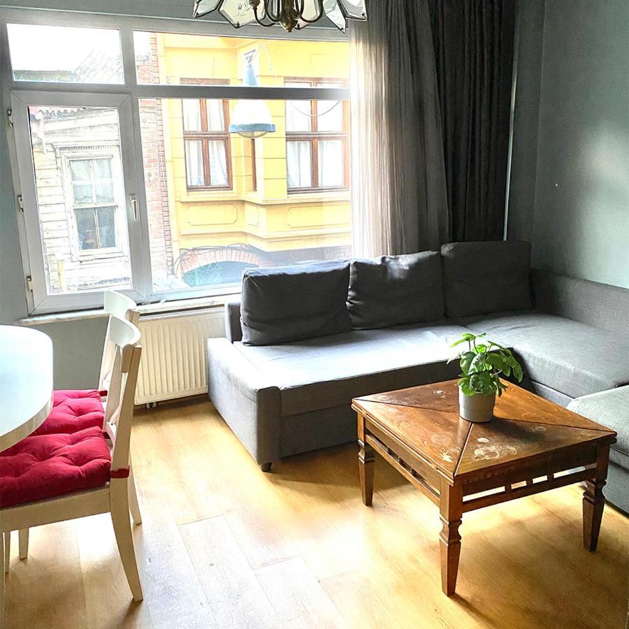 Nil Home's Apartment Istanbul