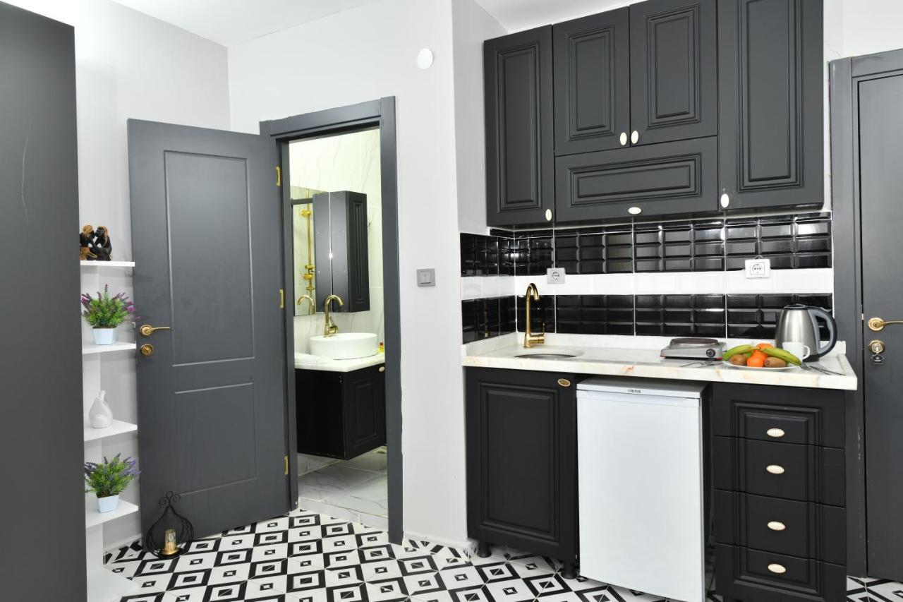 Port Residences *