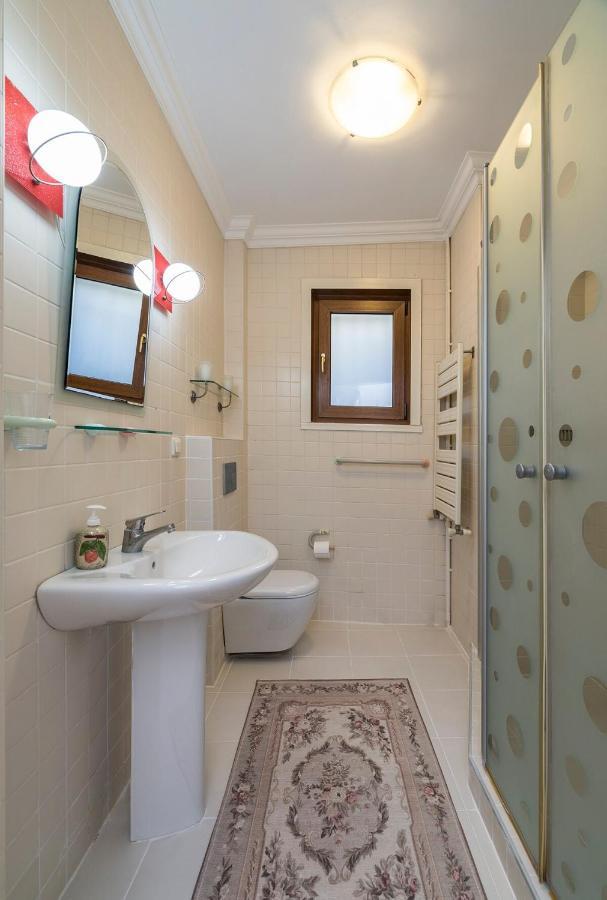 Charming 3 Bed2bath Duplex Bosphorus Views! #53 Holiday home Istanbul
