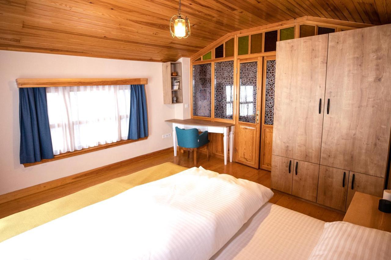 Cosa Zeyrek- At The Heart Of Holiday home