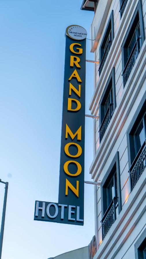 Grand Moon *
