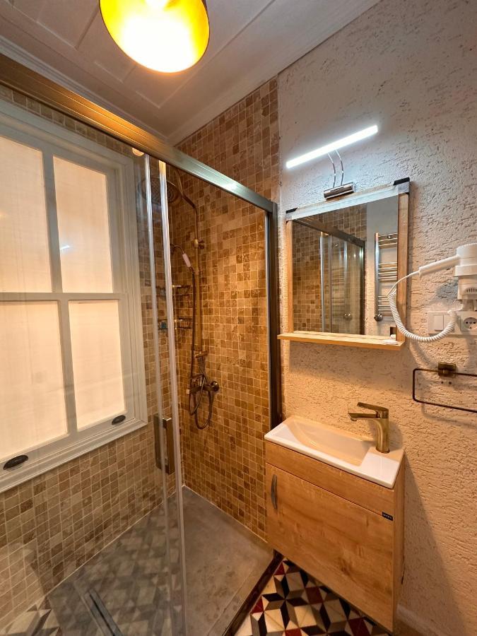 Lovely History Hotel