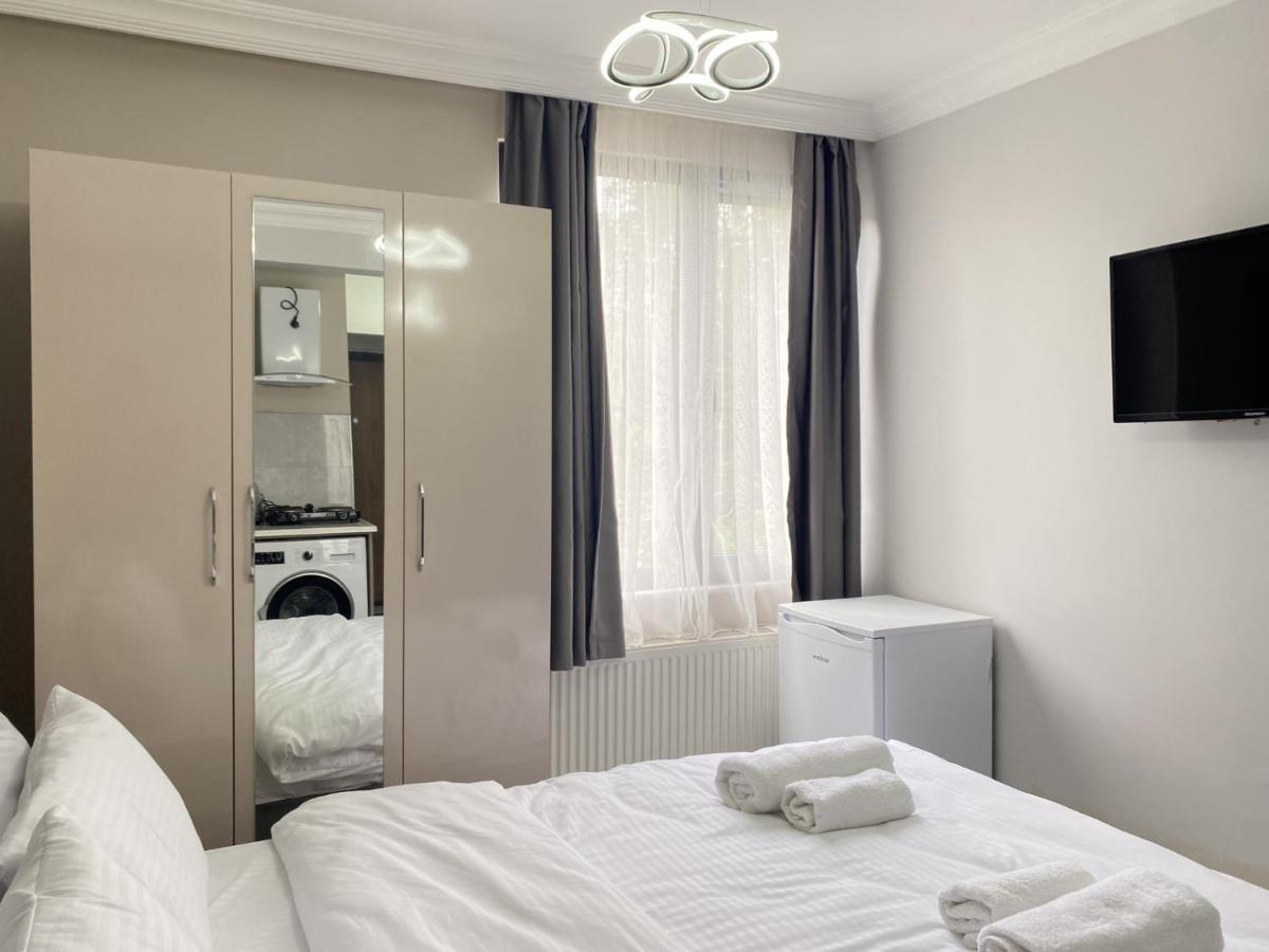 Chic Studio Flat 5 Min To Trump Tower And Metro Apartment Istanbul