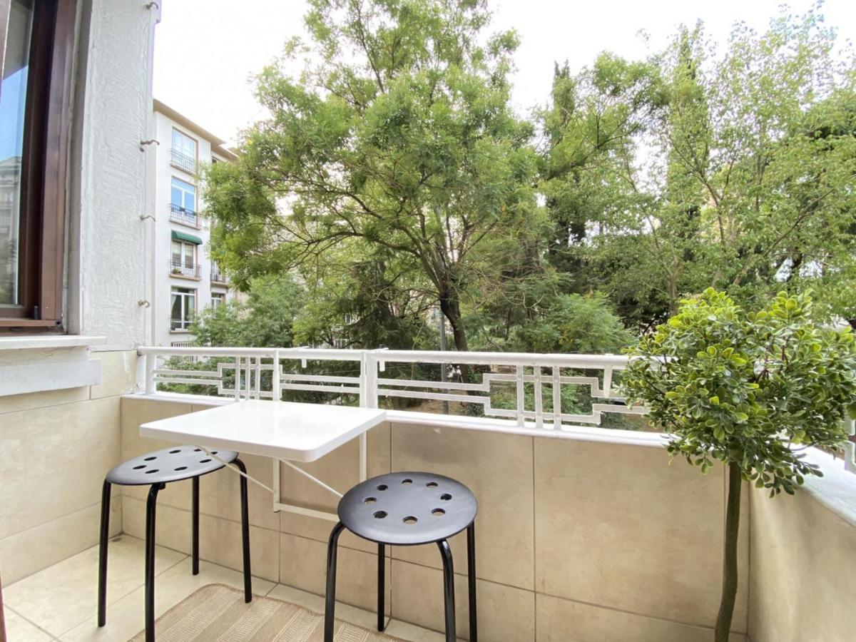 Stylish Flat With Excellent Location In Beyoglu *