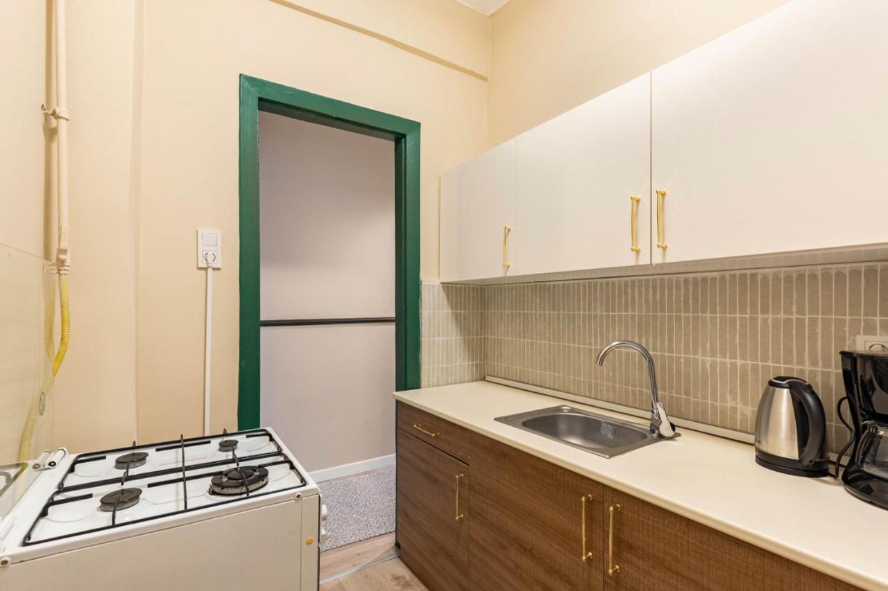 Stylish Flat With Excellent Location In Beyoglu