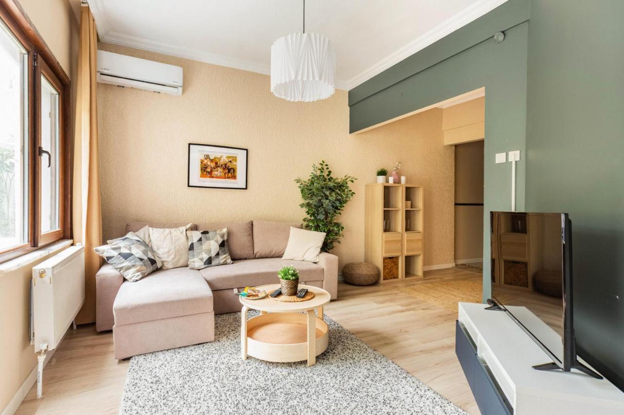 Stylish Flat With Excellent Location In Beyoglu Apartment
