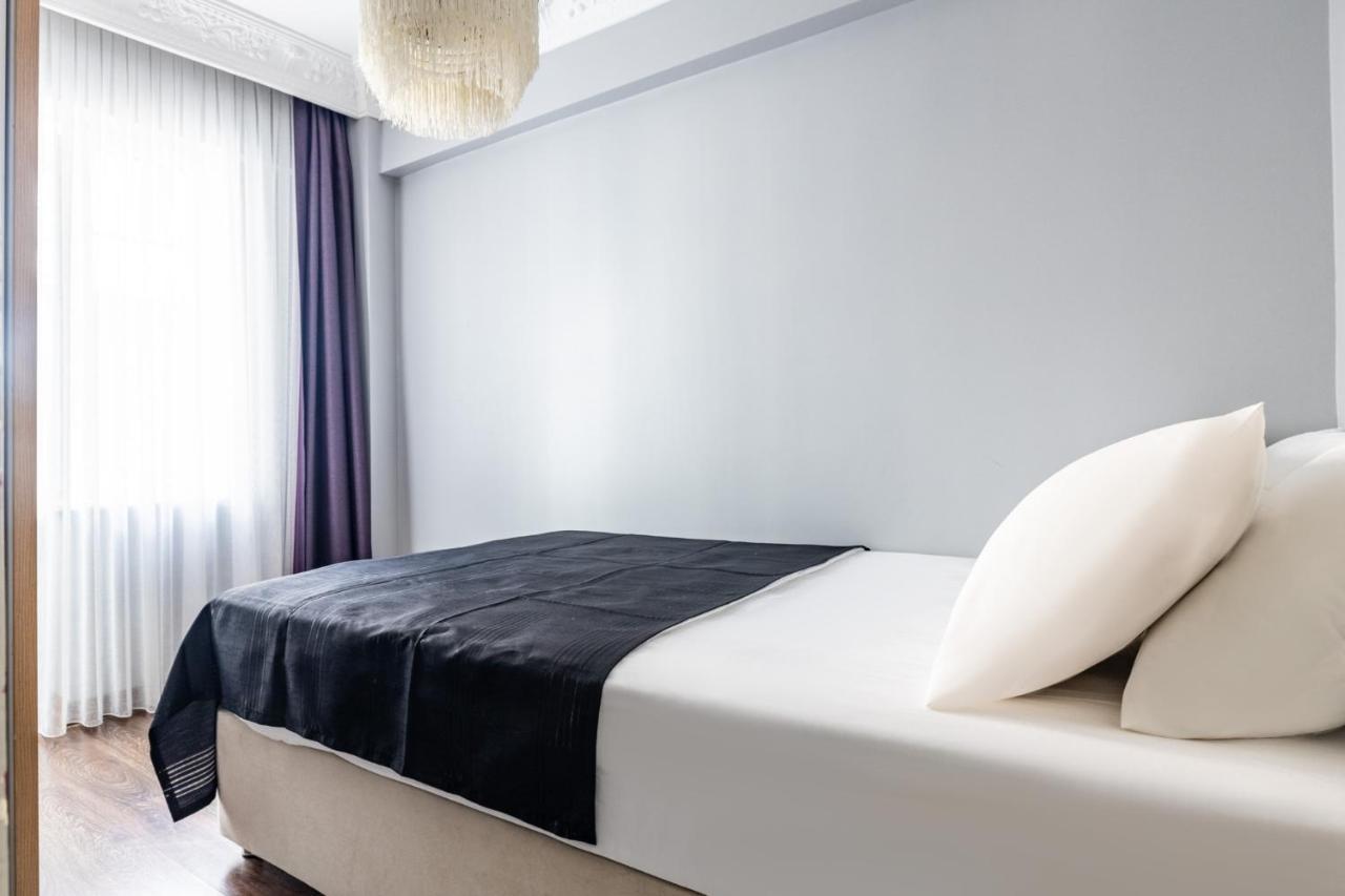 Cozy Flat 3 Min To Bull Statue In Kadikoy Apartment *