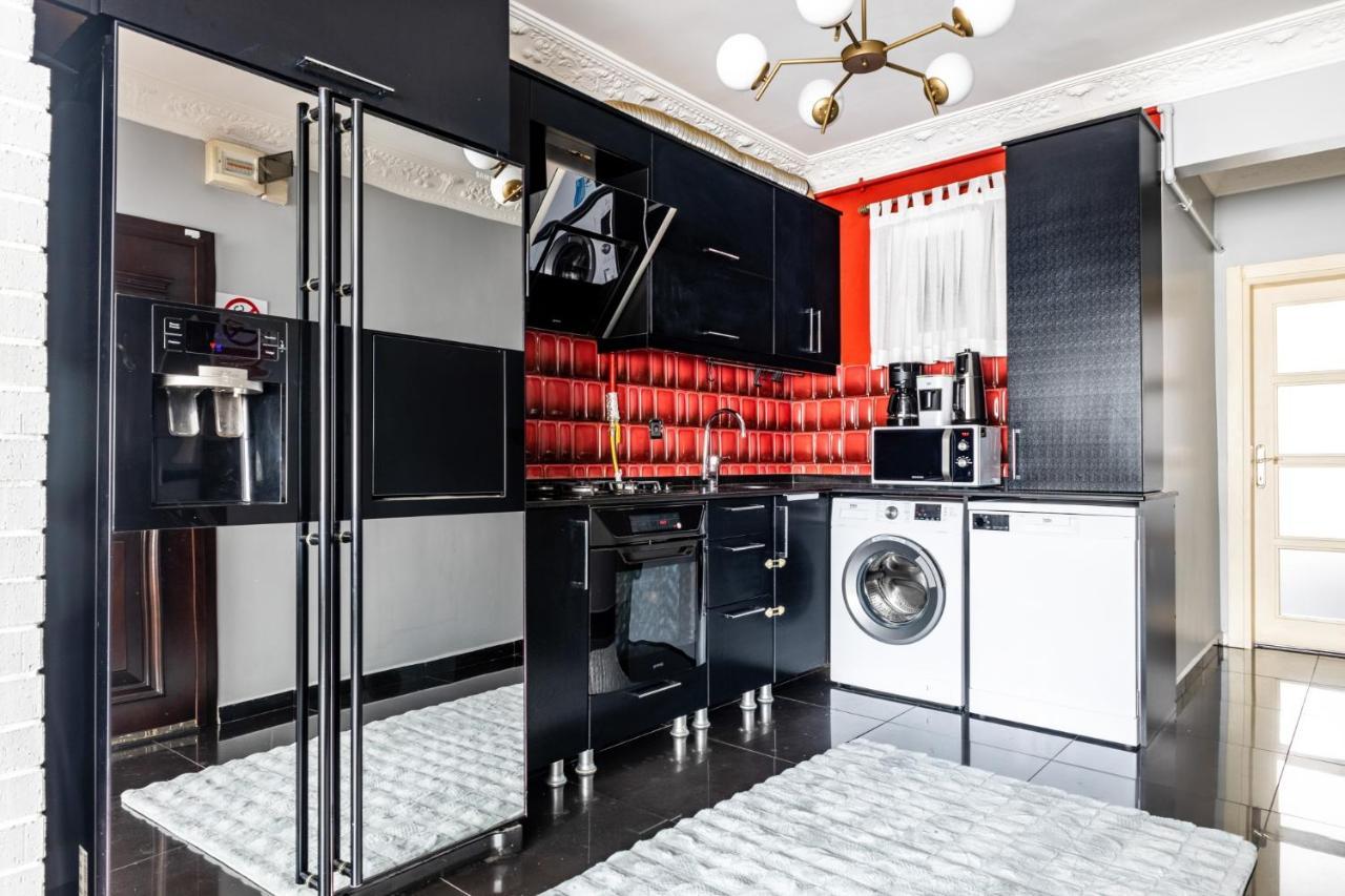 Cozy Flat 3 Min To Bull Statue In Kadikoy Apartment