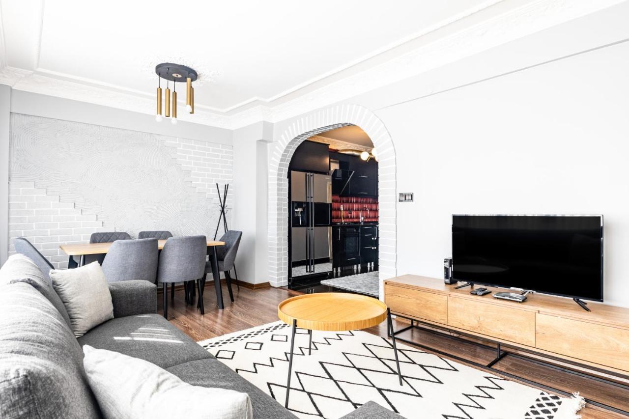 Cozy Flat 3 Min To Bull Statue In Kadikoy Apartment