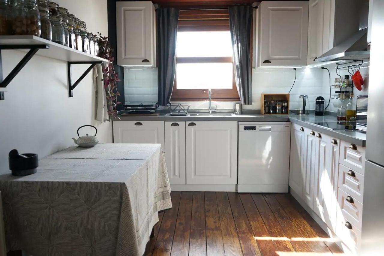 Cosy Roof Flat On 5th Floor With Bosphorus View Istanbul