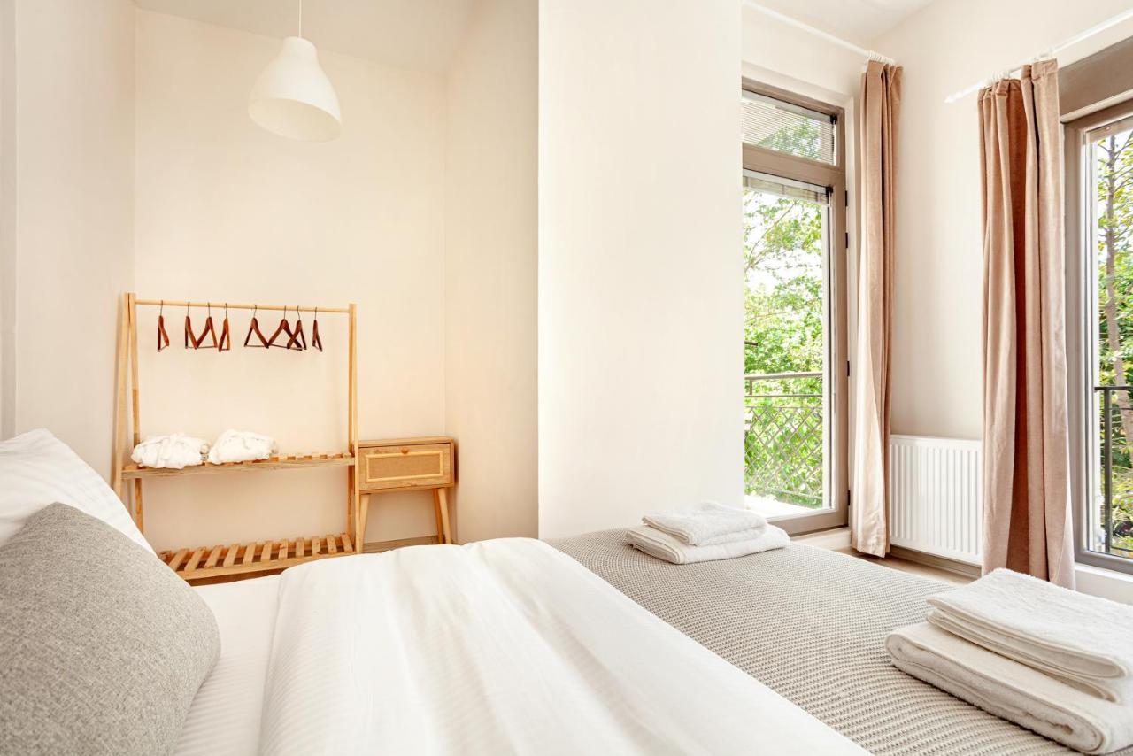 Whisper By Oval Hotel