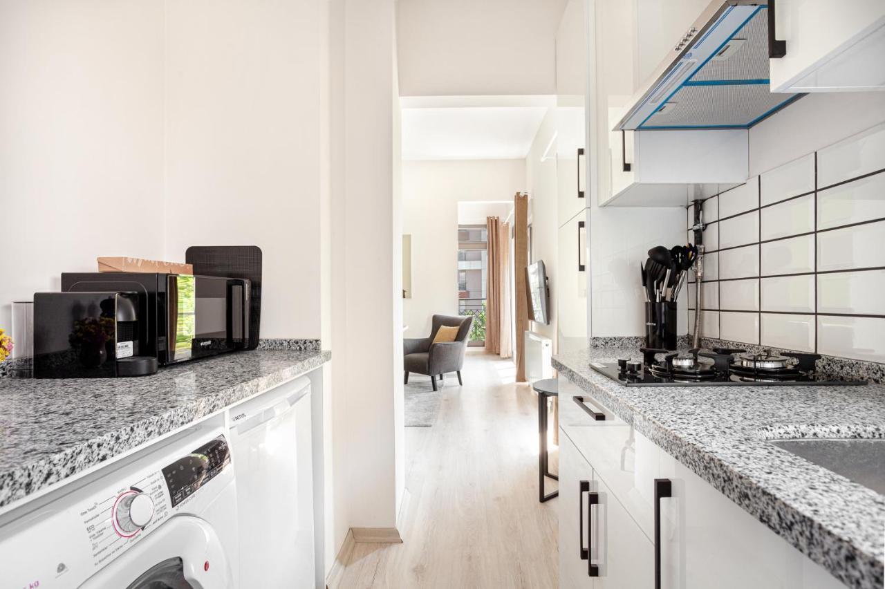 Whisper By Oval Hotel 5*