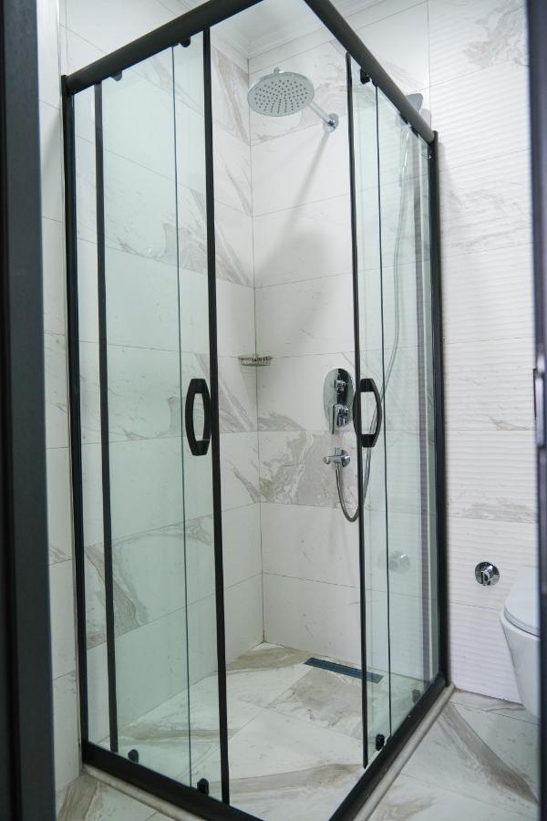 La Vitrine Aparthotel *