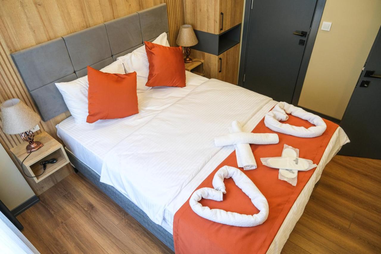 La Vitrine Aparthotel *