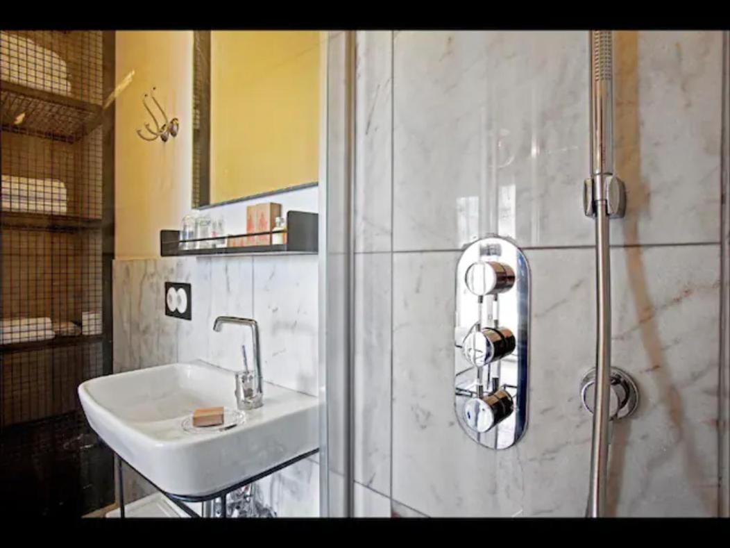 Raven Taksim Apartment
