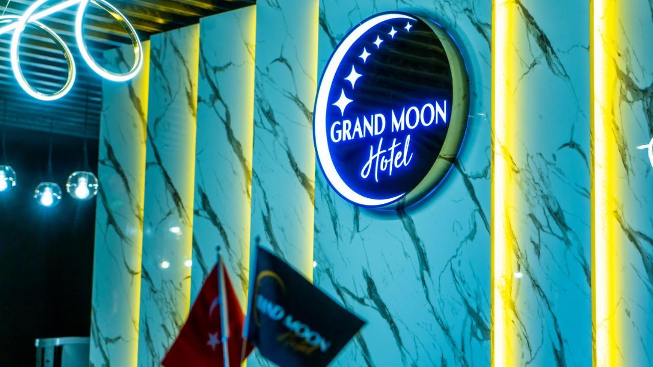 Grand Moon