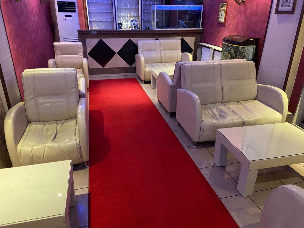 Red White Hotel