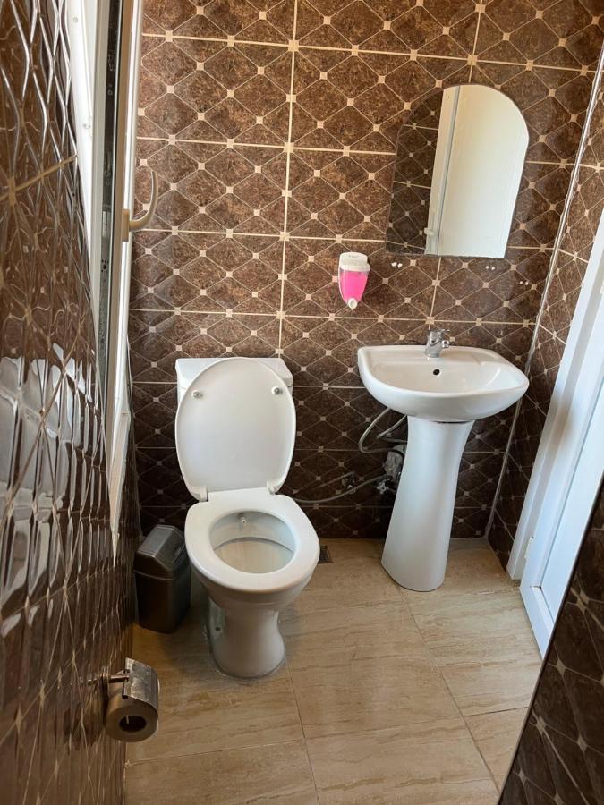 Metropol 2 Hotel 2*