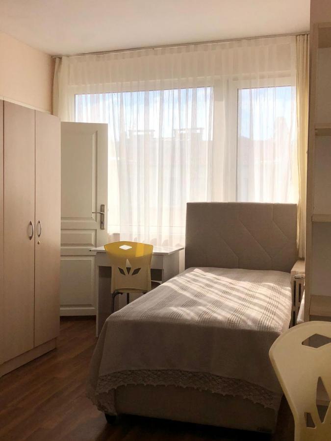 Hostel Moda Female Only