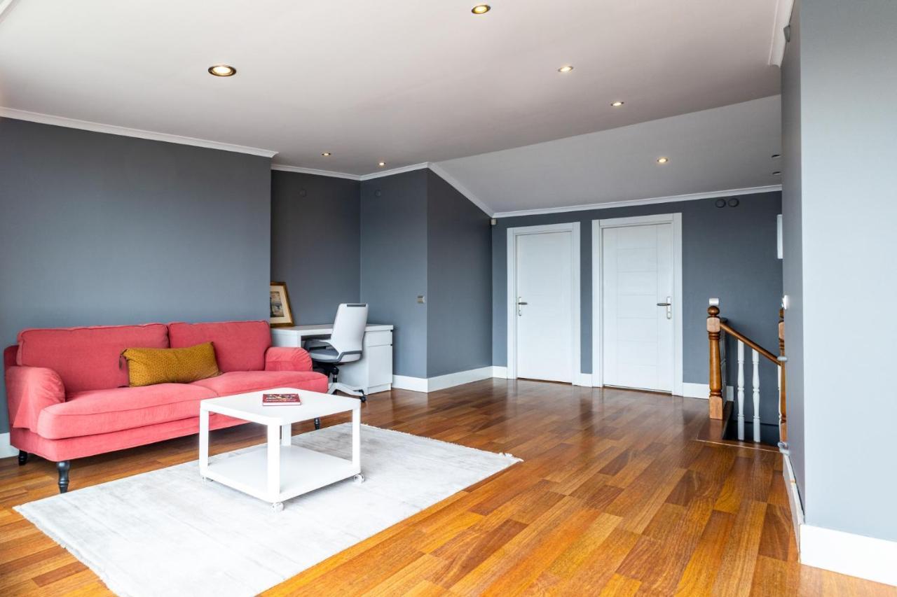 Duplex Flat W Panoramic Bosphorus View And Terrace *